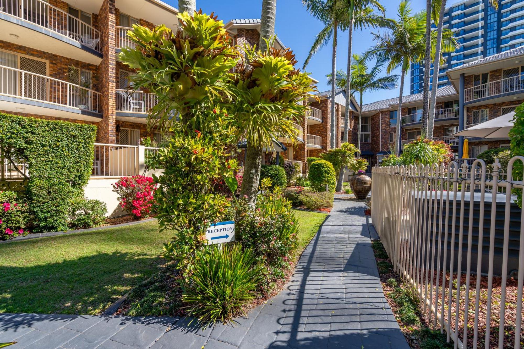 Апарт отель Oceanside Cove Голд-Кост Экстерьер фото